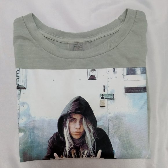 Billie Eilish cropped artichoke green Tee size Large runs smaller - Picture 7 of 7